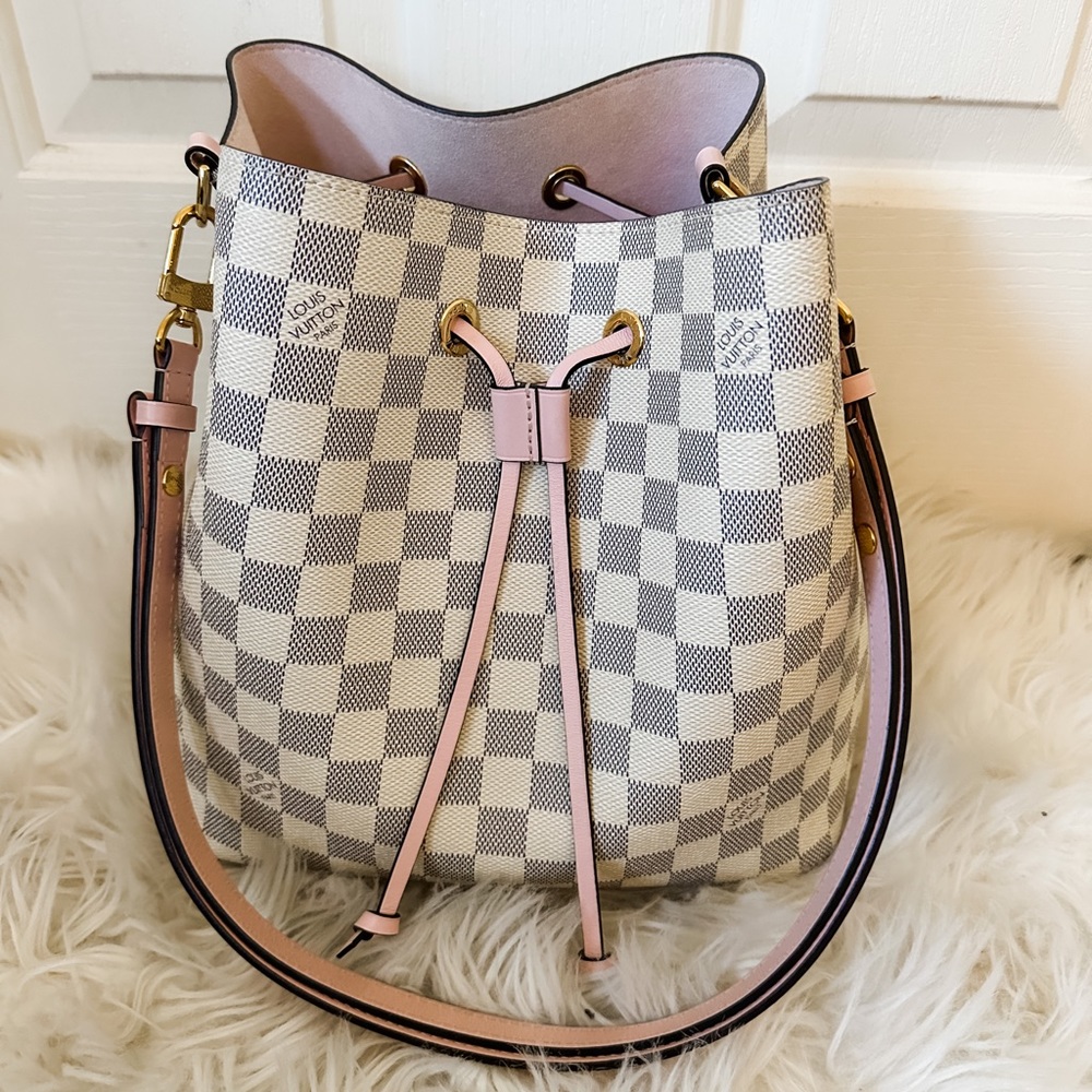 Louis Vuitton Neo Noe in Damier Azur